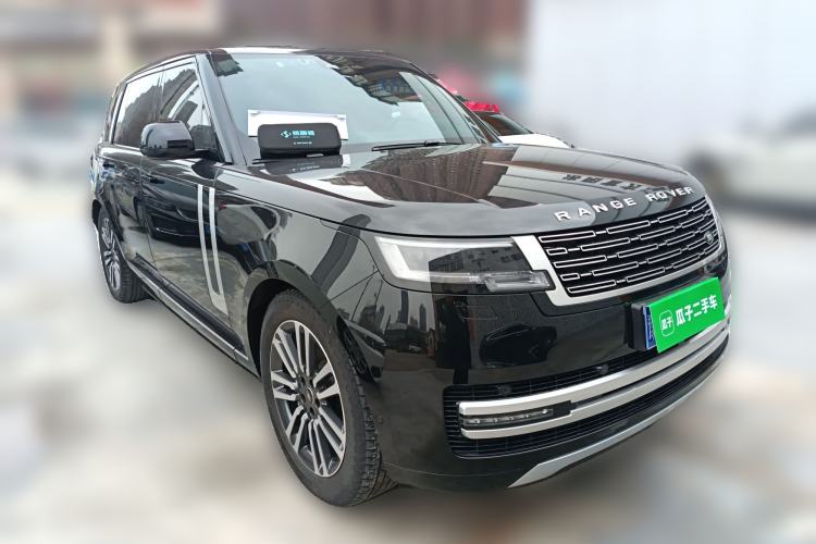 Used Land Rover Range Rover 2023 3.0 L6 400 PS Extended Long-Wheelbase Version