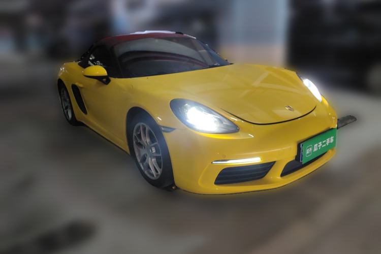 Used Porsche 718 2018 Boxster 2.0T Front Right 45 Deg