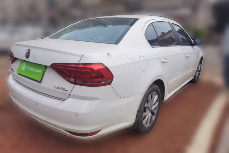 Used Volkswagen Lavida 2015 1.6L Manual Comfort Edition