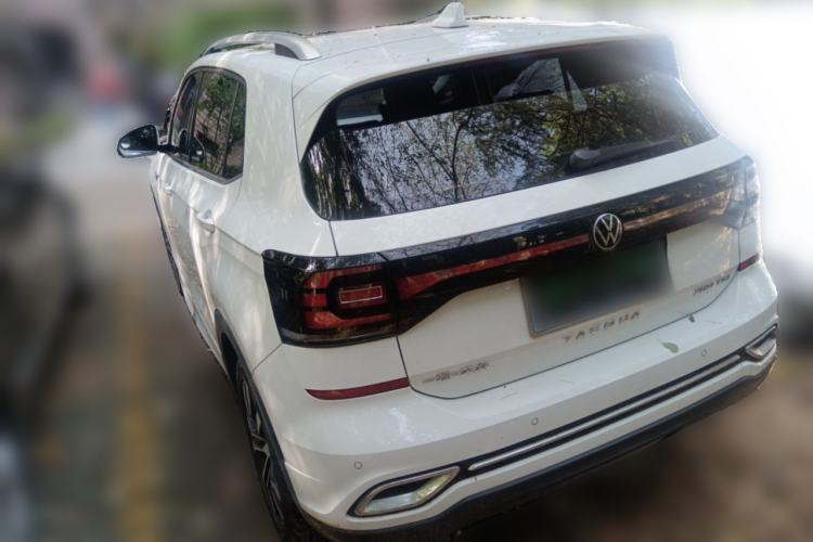 Used Volkswagen Tacqua 2021 280TSI DSG R-Line Connected Version Rear Left 45 Deg