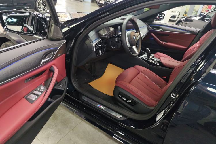 Used BMW 5 Series 2023 530Li Luxury Edition M Sport Package