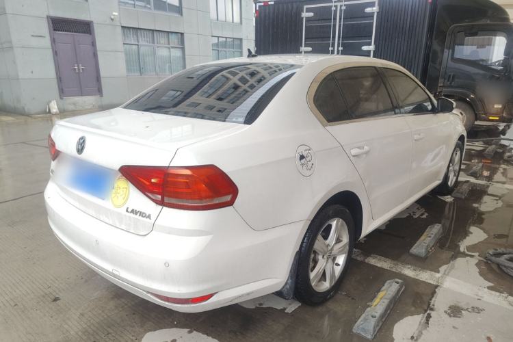 Used Volkswagen Lavida 2017 1.6L Automatic Fashion Edition
