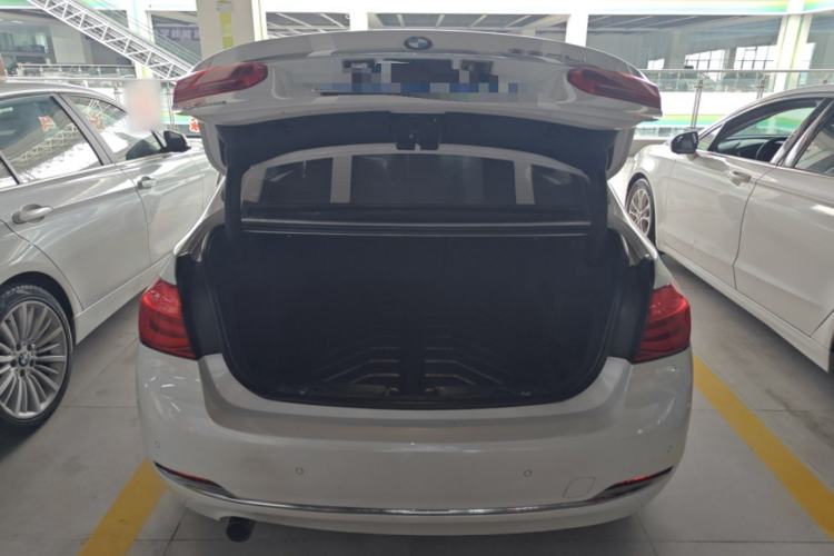 Used BMW 3 Series 2016 316Li Fashion Model
