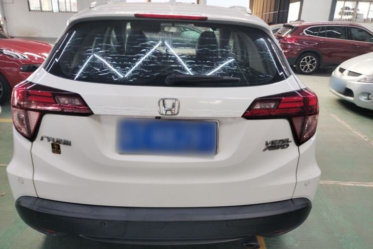 Used Honda Vezel 2015 1.8L CVT 2WD Luxury Model
