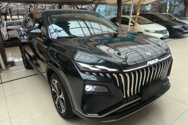 Used Dongfeng Aeolus Huge 2022 Mach Dual-Motor 1.5T MHD Dare-to-Dream Edition
