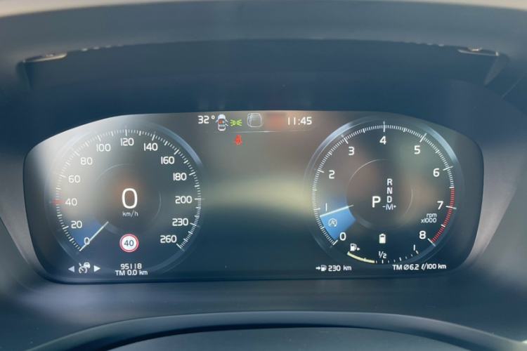 Used Volvo S60 2022 B4 Zhiyuan Luxury Edition
