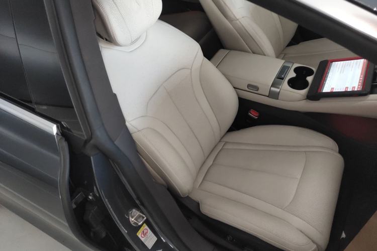 Used Denza Z9 2024 1100 km All-Wheel-Drive Ultra Version