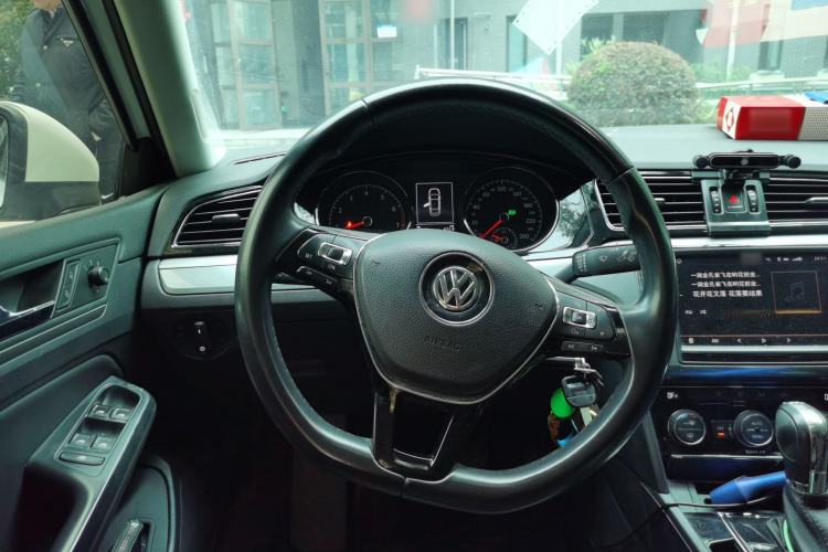 Used Volkswagen Lamando 2018 280TSI DSG Comfort Edition