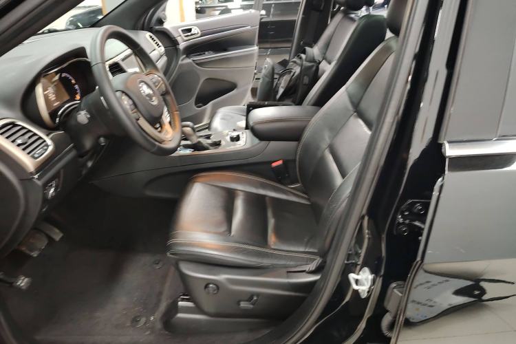 Used Jeep Grand Cherokee 2016 3.0L Comfort Navigation Edition