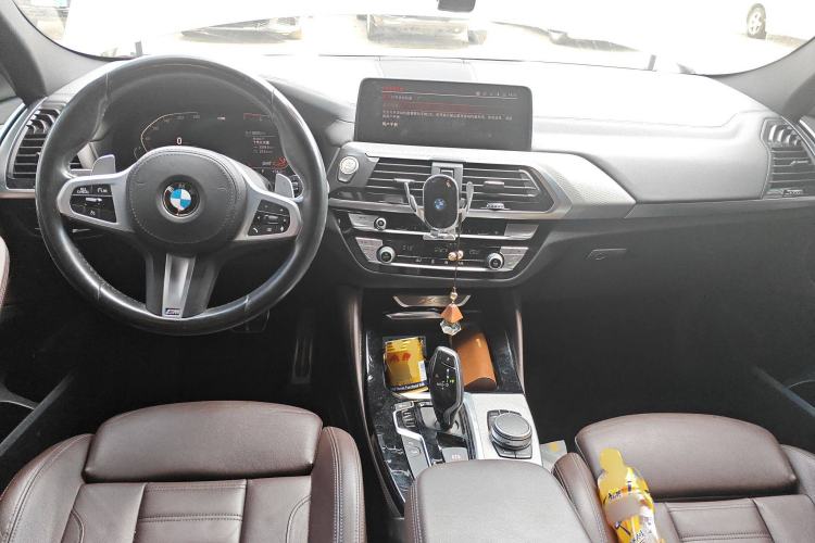 Used BMW X4 2020 xDrive25i M Sport Package Center Console