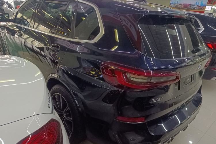 Used BMW X5 2022 xDrive 30Li Luxury M Sport Package