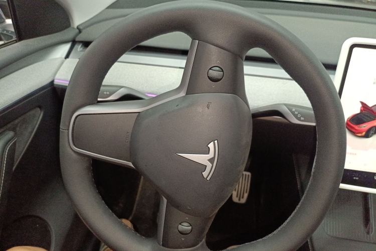 Used Tesla Model Y 2024 Rear-Wheel-Drive Version
