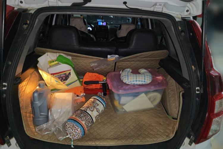 Used FORTHING Joyear X5 2013 1.6L Manual Luxury Model China IV Standard