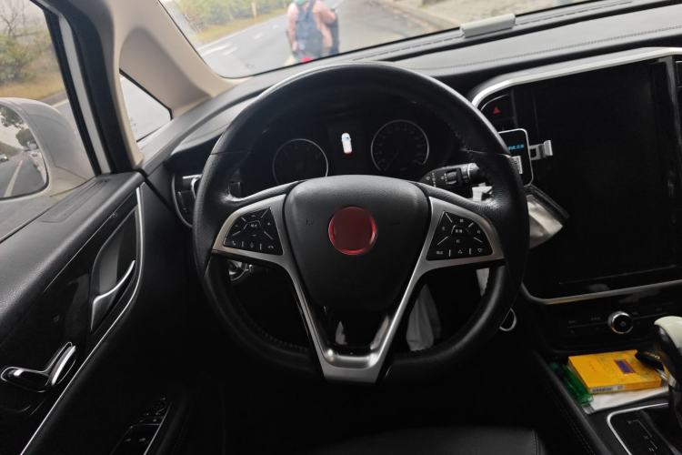 Used BYD Song MAX 2017 1.5T Automatic Smart Connect Elite 7-Seater Steering Wheel