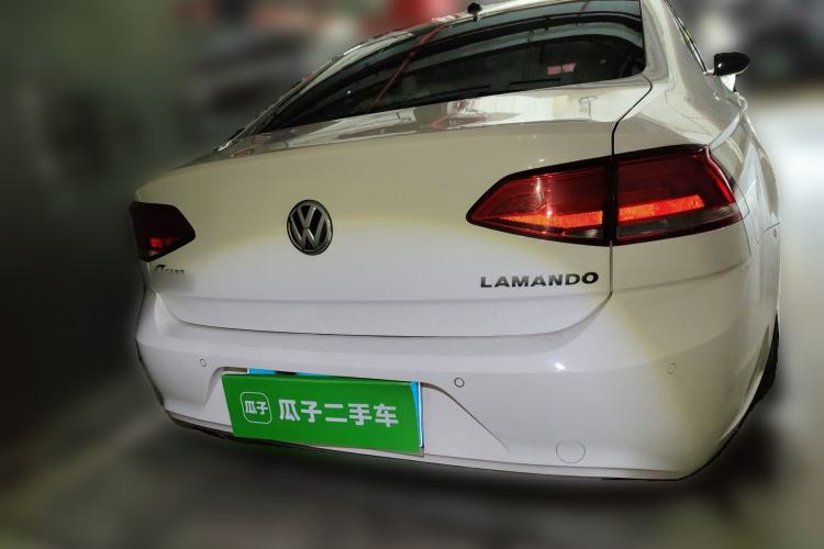 Used Volkswagen Lamando 2015 280TSI DSG Comfort Edition
