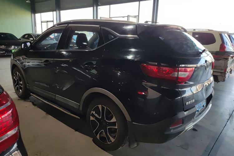 Used Soueast DX7 2016 1.5T Manual Triumph Edition
