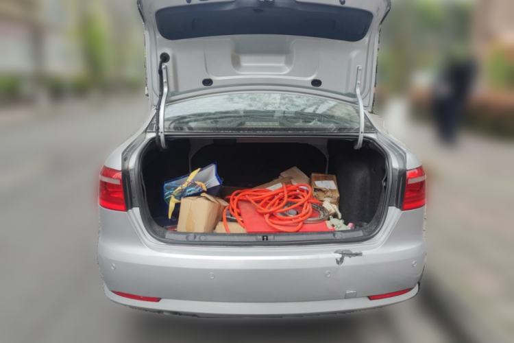 Used Volkswagen Lavida 2013 Revised Classic 1.6L Automatic Fashion Edition