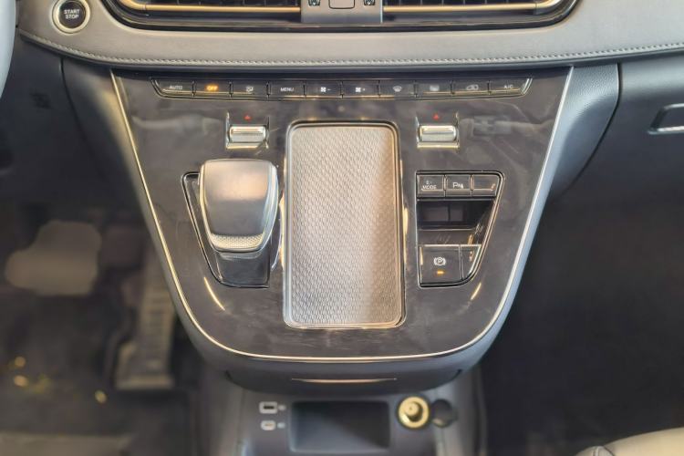 Used Hongqi HQ9 PHEV 2024 2.0T Four-Wheel Drive Business Edition