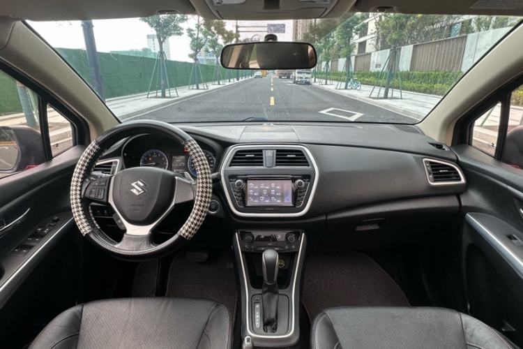 Used Suzuki S-Cross 2014 1.6L CVT Two-Wheel Drive Elite Version
