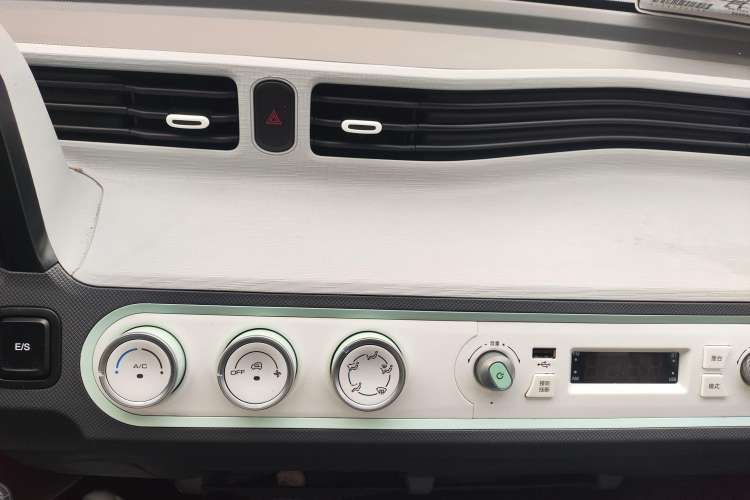 Used Wuling Hongguang MINIEV 2021 Macaron Fashion Model Lithium Iron Phosphate