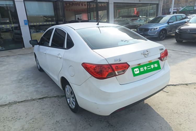 Used Haima M3 2015 1.5L Manual Standard with Sunroof
