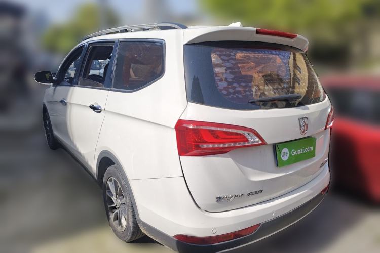 Used Baojun 730 2017 1.8L iAMT Luxury Version 7-Seater