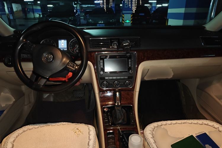 Used Volkswagen Passat 2013 1.8TSI DSG Prestige Edition Center Console