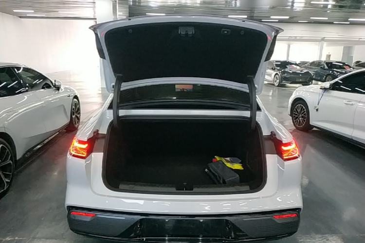 Used Geely Galaxy 8 2025 130km EM-P Starship Edition
