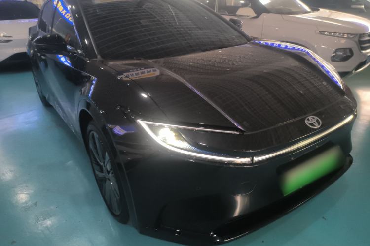 Used Toyota bZ5 2025 Model 550 PRO
