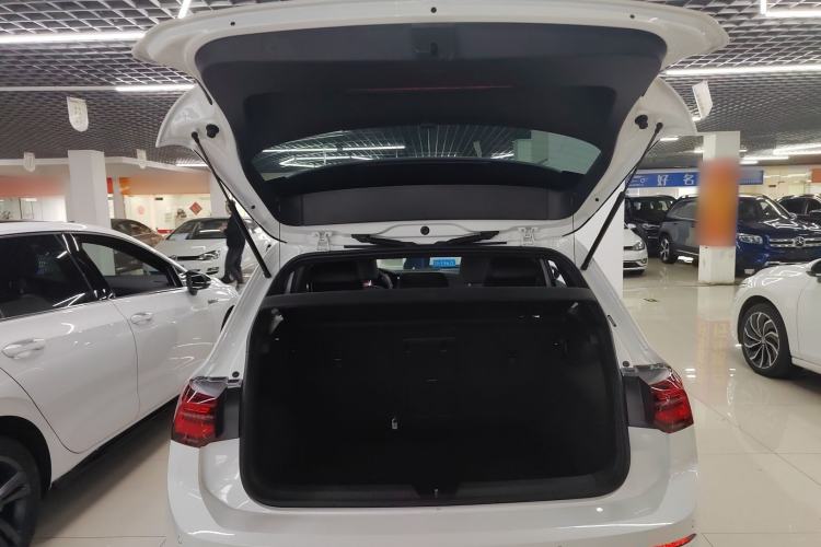 Used Volkswagen Golf 2023 Facelift 280TSI DSG R-Line Lite
