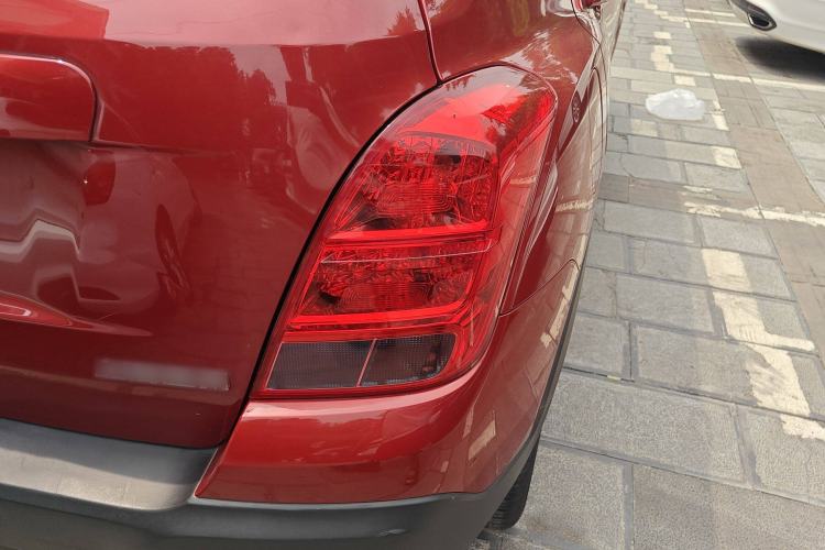 Used Chevrolet Trax 2016 1.4T Automatic Two-Wheel Drive Comfort Version with Sunroof