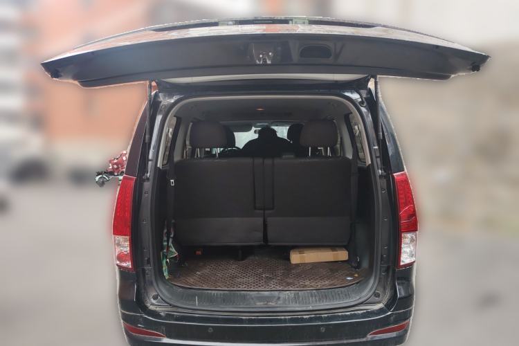 Used FORTHING Lingzhi PLUS 2022 Travel Edition 2.0L Manual Comfort Version 7 Seats
