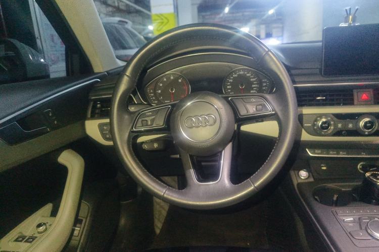 Used Audi A4L 2018 30th Anniversary Edition 40 TFSI Trendy Model
