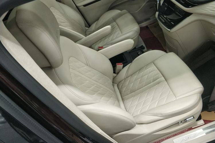 Used Buick GL8 2020 Avenir Avia Six-Seat Deluxe Edition