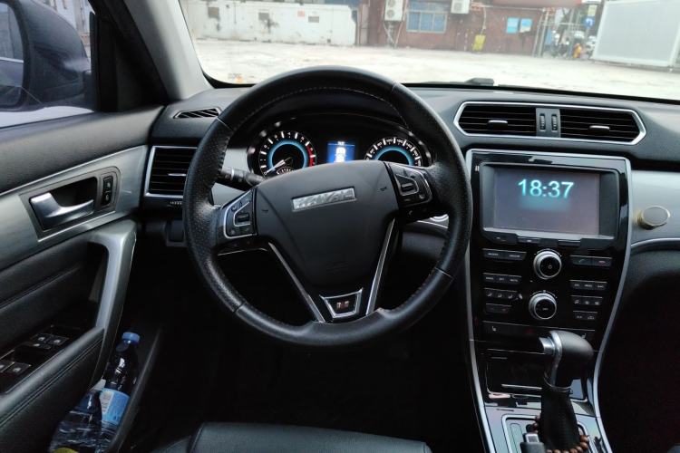 Used Haval H2 2017 Red-Label 1.5T Automatic Two-Wheel Drive Elite Model Steering Wheel