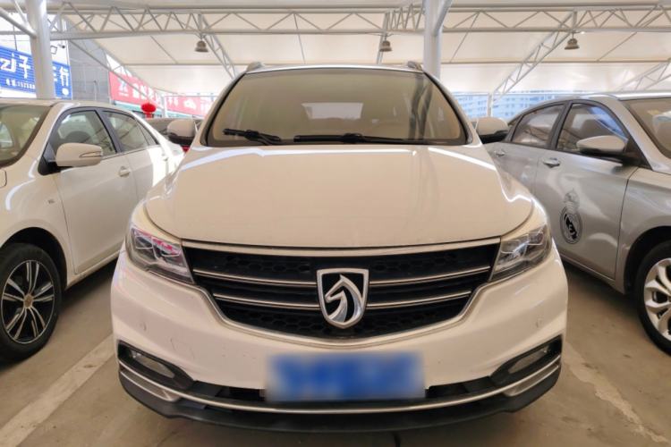 Used Baojun 730 2017 1.8L iAMT Luxury Version 7-Seater

