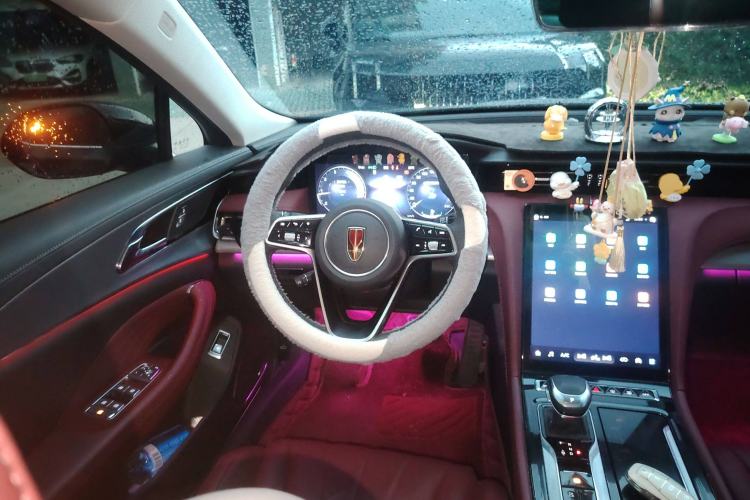 Used Hongqi H5 2024 2.0T Automatic Smart Connect Flagship Edition Steering Wheel