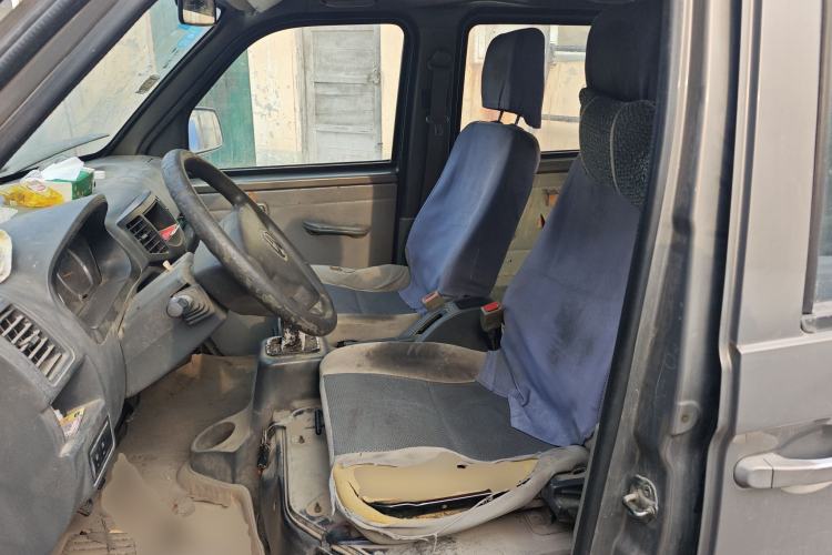 Used BAIC Weiwang 205 2013 1.0L Joy version Left Front Seat