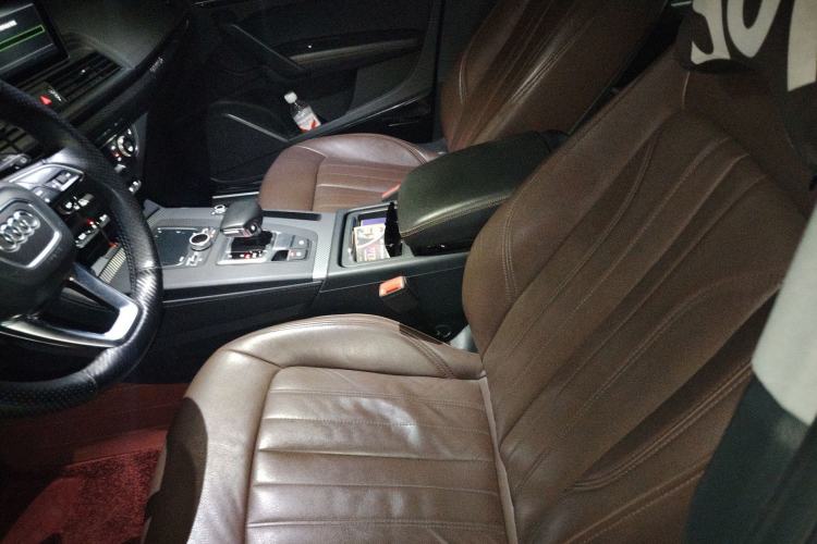 Used Audi Q5L 2018 45 TFSI Prestige Fashion Edition China VI Emission Standard Left Front Seat