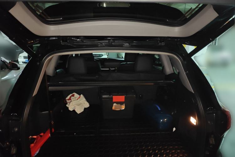 Used Toyota Highlander 2018 2.0T Four-Wheel Drive Prestige Version 7 Seats China VI Standard Trunk