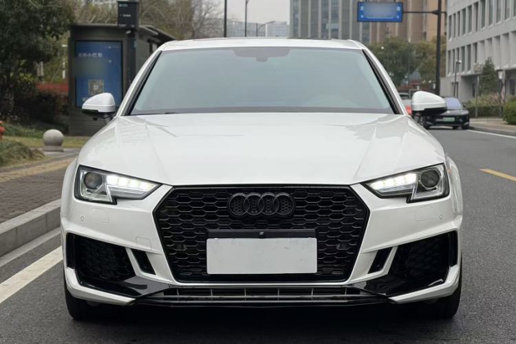 Used Audi A4L 2018 30th Anniversary Edition 40 TFSI Trendy Model Exterior 1