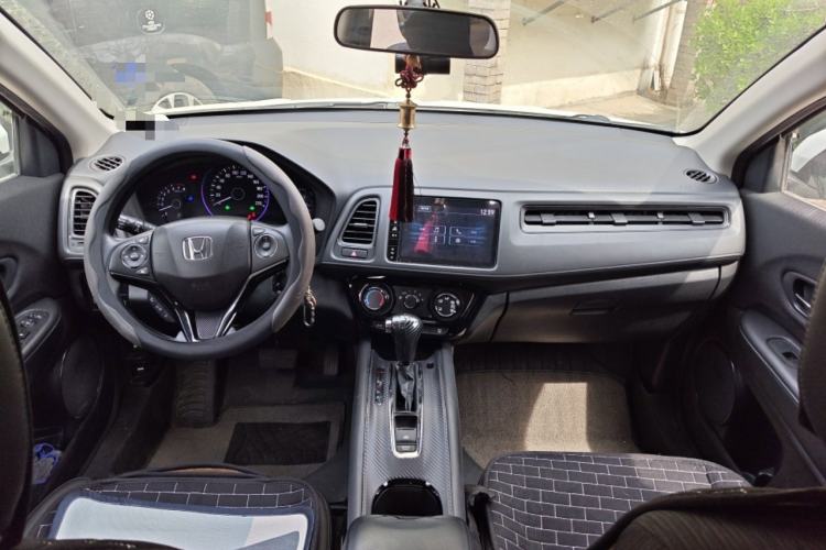 Used Honda Vezel 2020 1.5L CVT Pioneer Edition Interior 2