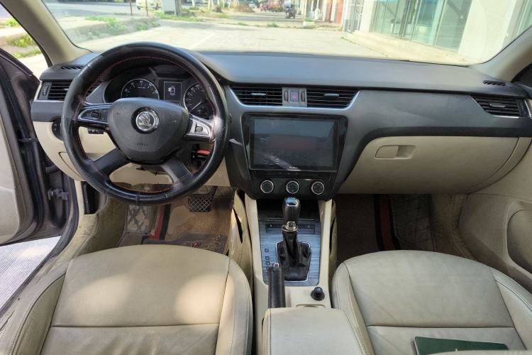 Used Skoda Octavia 2015 1.4TSI DSG Yijun Edition