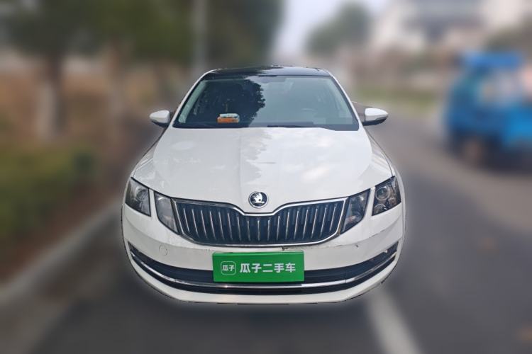 Used Skoda Octavia 2018 1.6L Automatic Luxury Edition