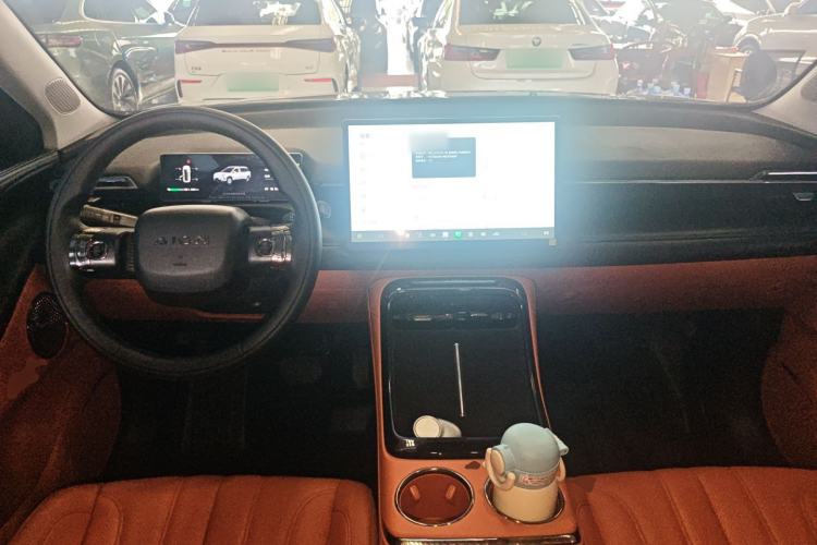 Used AION V 2024 Aion Tyrannosaurus 650 Smart Luxury Edition
