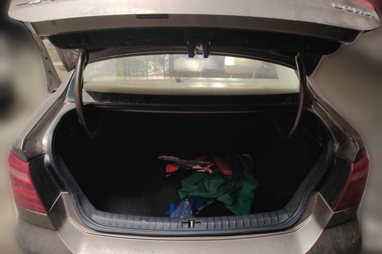 Used Volkswagen Bora 2014 1.6L Manual Comfort Model Trunk