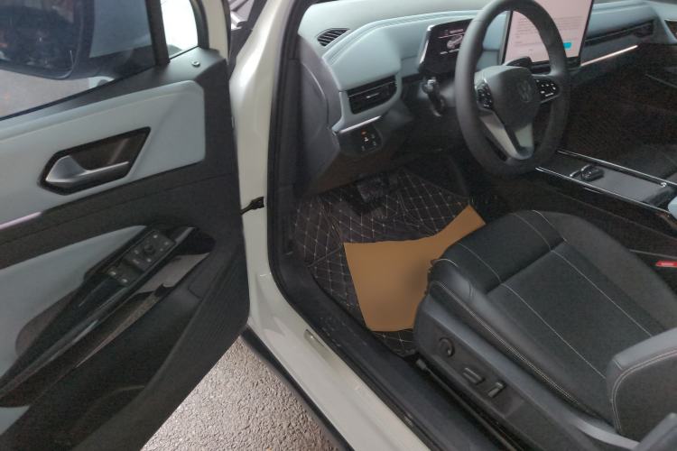 Used Volkswagen ID.4 X 2025 Smart Version Pure & Intelligent Enjoyment Edition