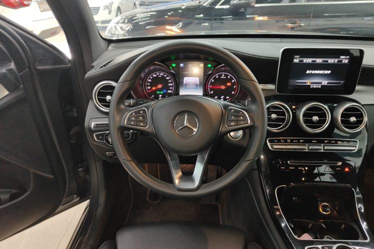 Used Mercedes-Benz GLC 2017 GLC 200 4MATIC
