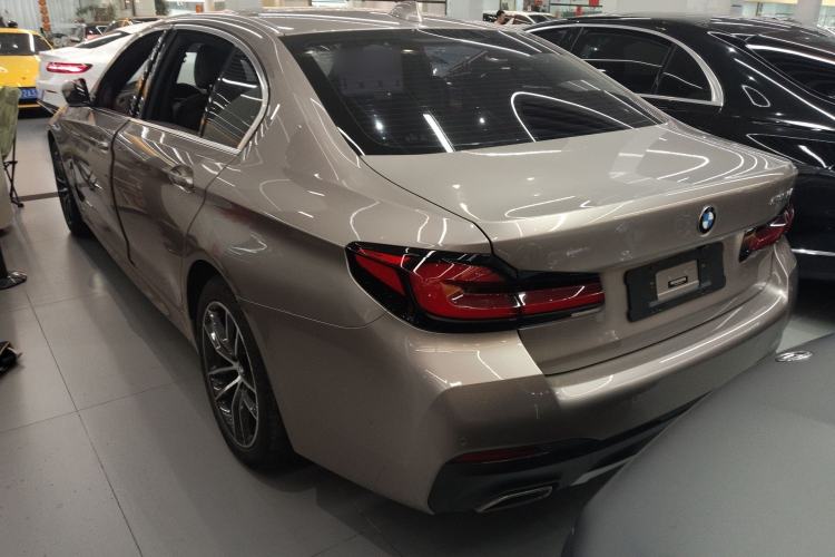 Used BMW 5 Series 2021 Facelifted 525Li M Sport Package
