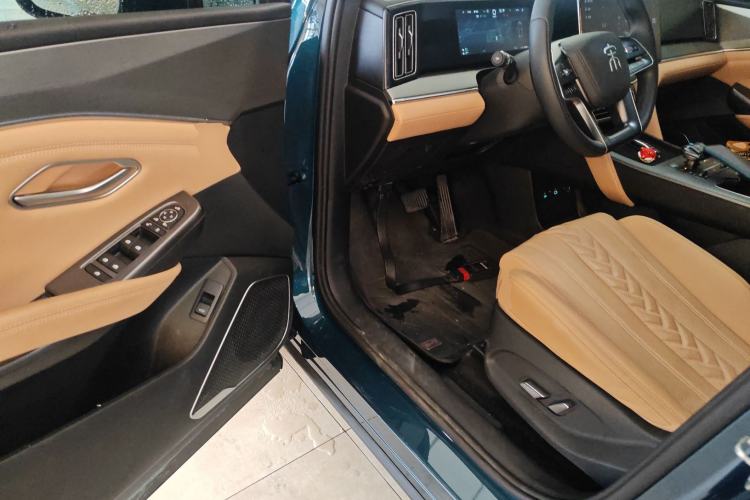 Used BYD Song L DM-i 2024 160km Beyond Edition
